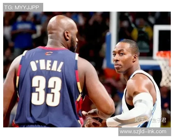 希腊小鲨鱼与霍华德的激烈对决谁将成为篮球场上的赢家