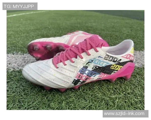 李宁足球鞋助力球场表现提升打造专业运动员的最佳选择